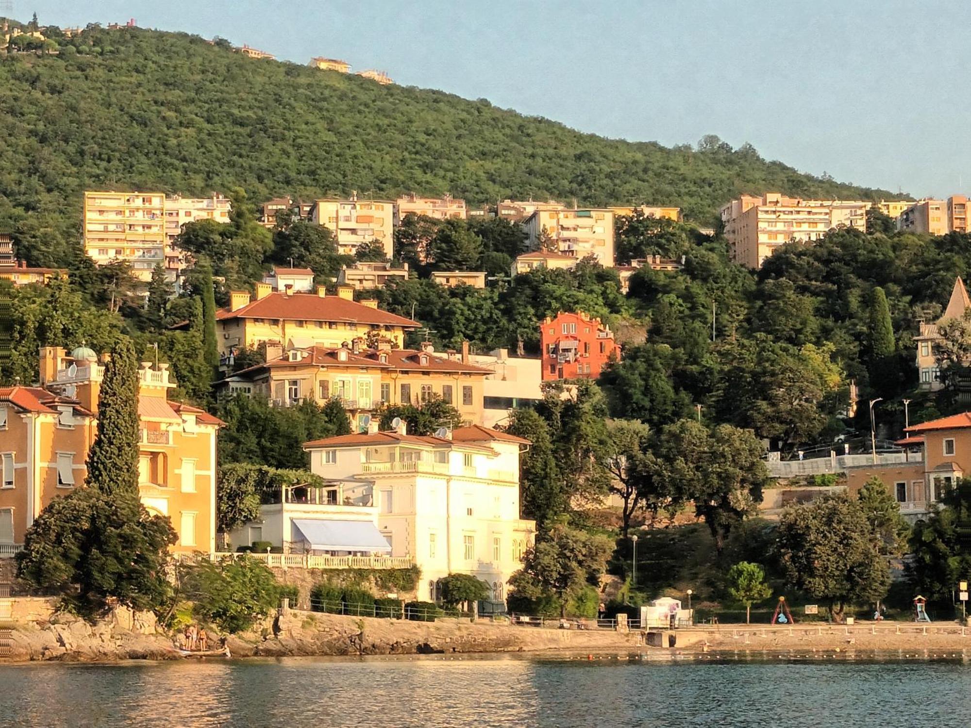 Apartma Dora